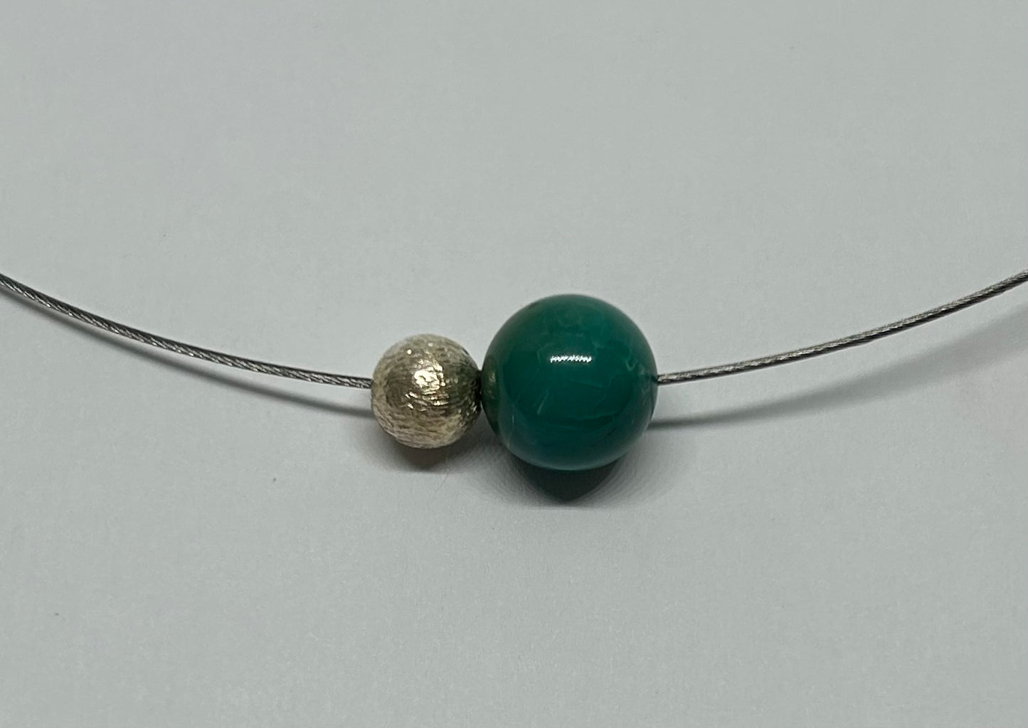 Kette "Howlith und Silber"