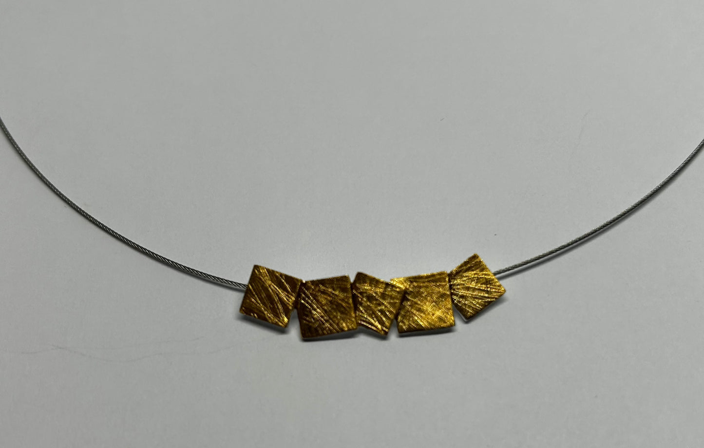 Kette "kleine Quadrate" von Manuela Carl, vergoldet