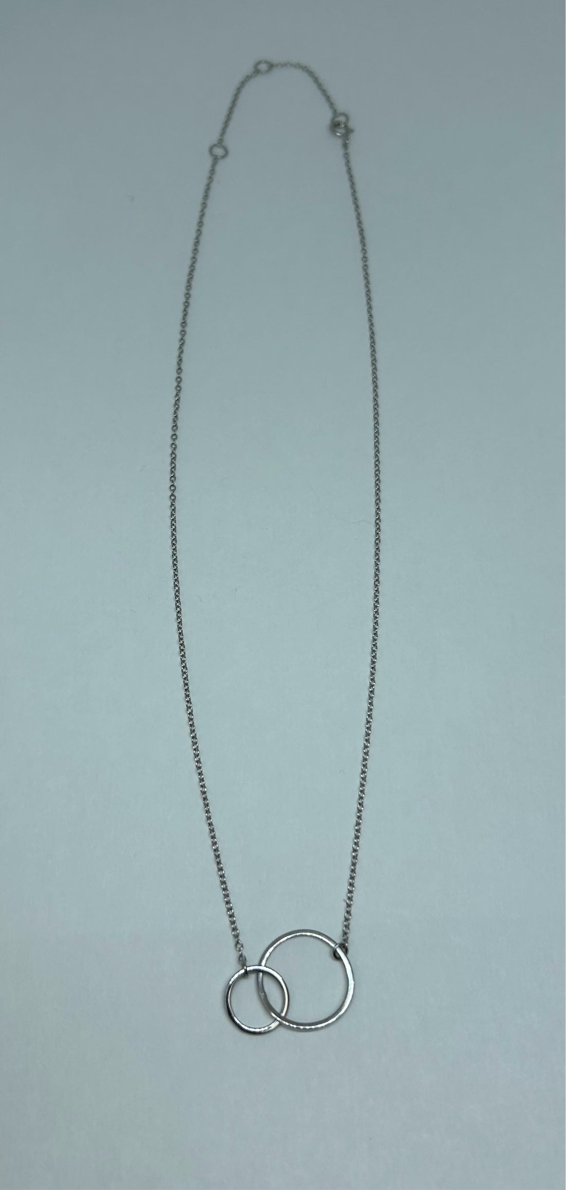 Kette "verschlungene Ringe" von IX-Studios, Silber