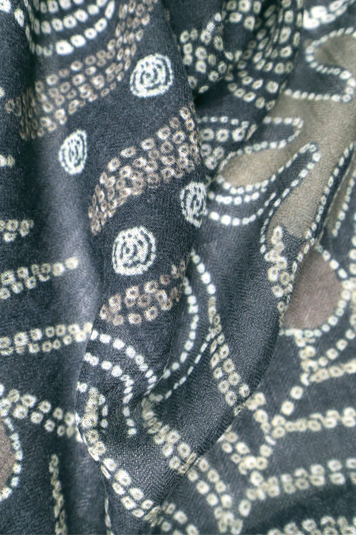 Schal NOLLA - Farbe stein - 100% Schurwolle