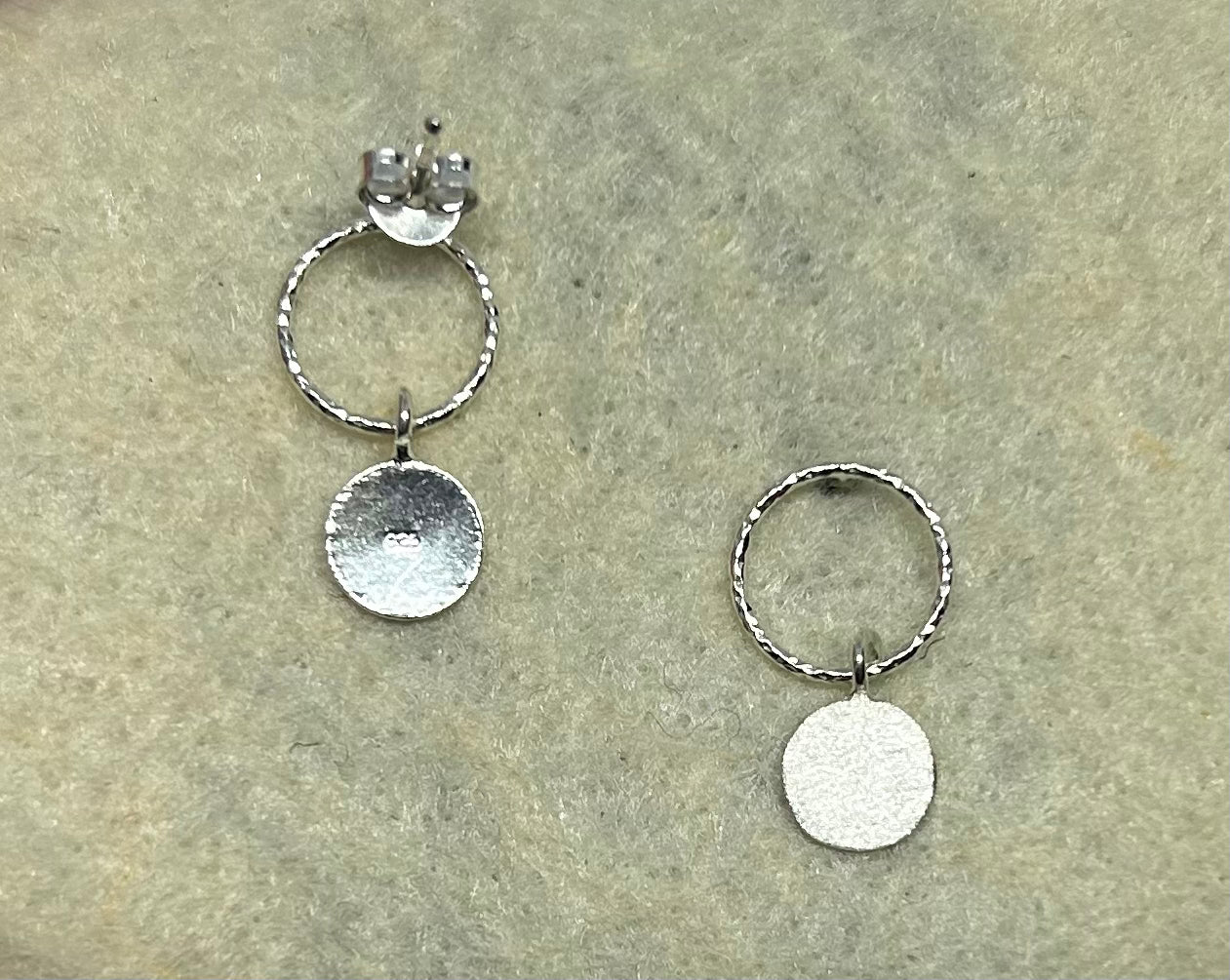 Ohrstecker "Ring und Blättchen", Silber