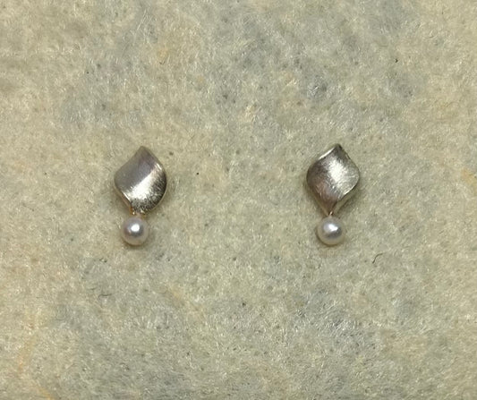 Ohrstecker "Perle geschwungen", Silber